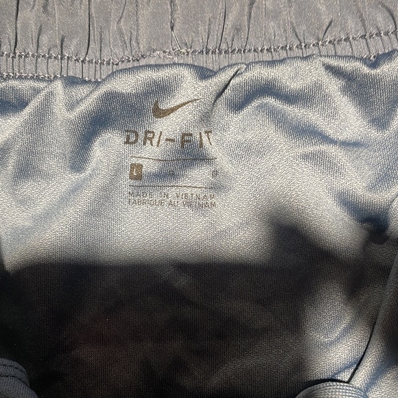 Nike shorts - Picture 2 of 2